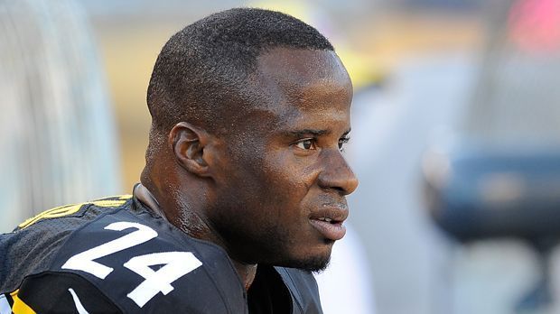 
                <strong>Ike Taylor</strong><br>
                Ike Taylor: Weniger protzig investierte Steelers Cornerback Ike Taylor 2003 seinen ersten Gehaltsscheck. Neue Schuhe, neue Kleidung, den Rest auf die Bank. Der zweifache Super-Bowl-Champion blieb trotz Millionengehalt ganz bodenständig.
              