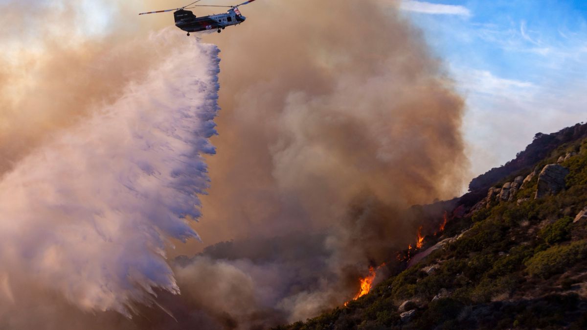 Malibu: Ein Löschhubschrauber