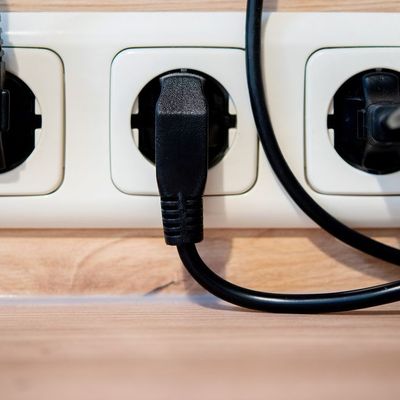 Wenn Strom- und Gasrechnungen zur Last werden – Millionen Haushalte in Deutschland geraten in Zahlungsverzug.