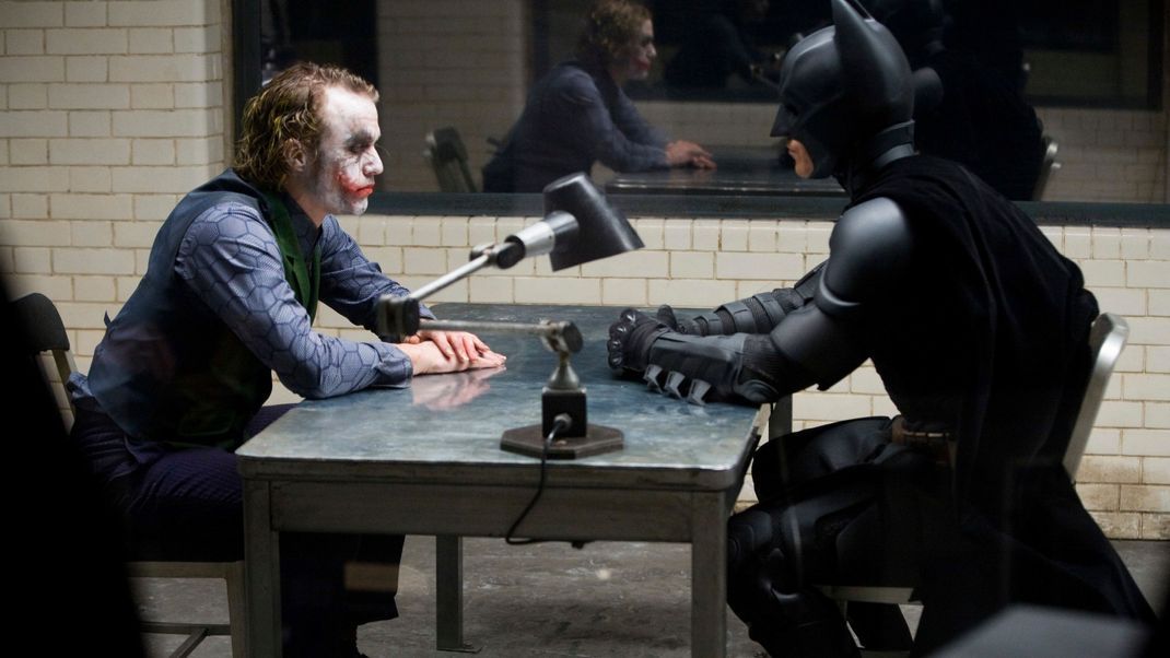 "The Dark Knight" mit Heath Ledger und Christian Bale wird von Kritikern und Zuschauern auf Platz 1 der besten Nolan-Filme gewählt.