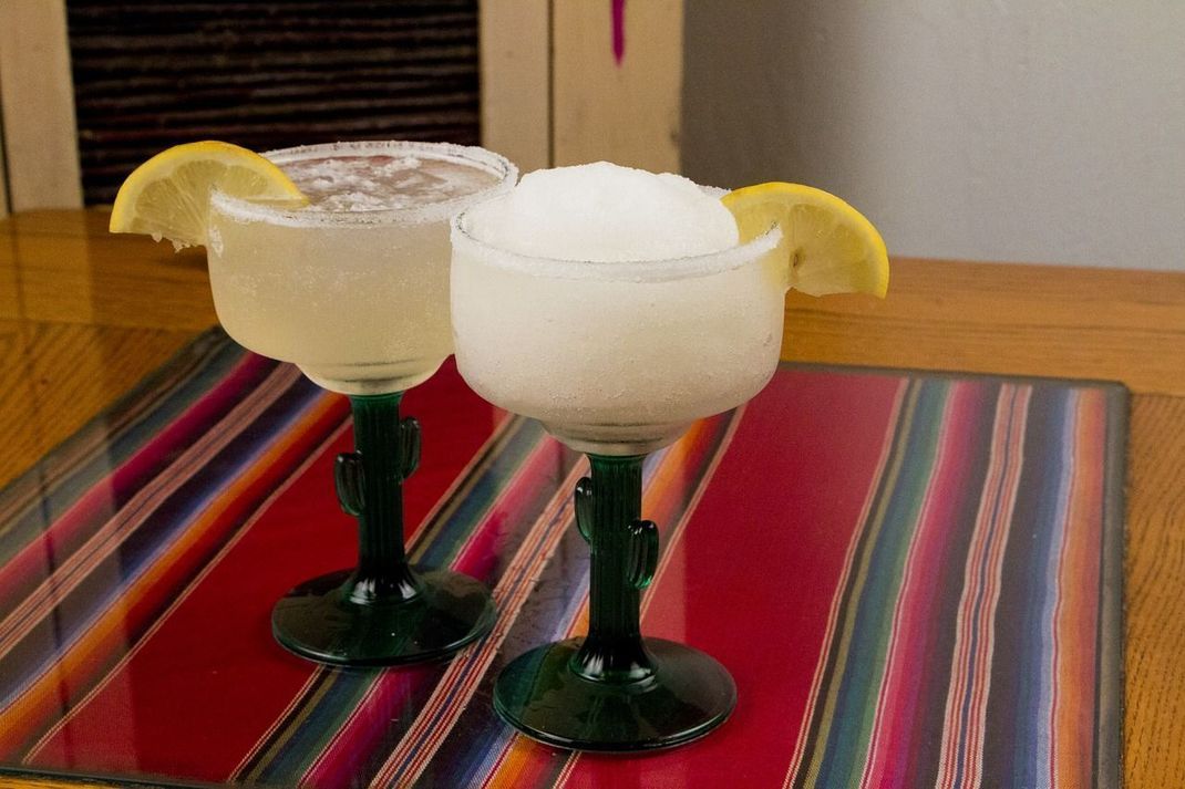 Aus einer normalen Margarita wird mit ein paar Abwandlungen schnell das perfekte Halloween-Getränk.