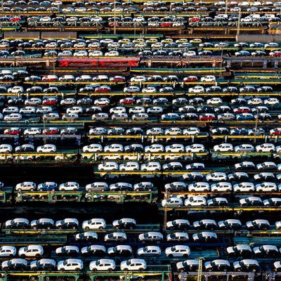 Autokonzerne erzielen neue Rekorde in Umsätzen und Gewinn