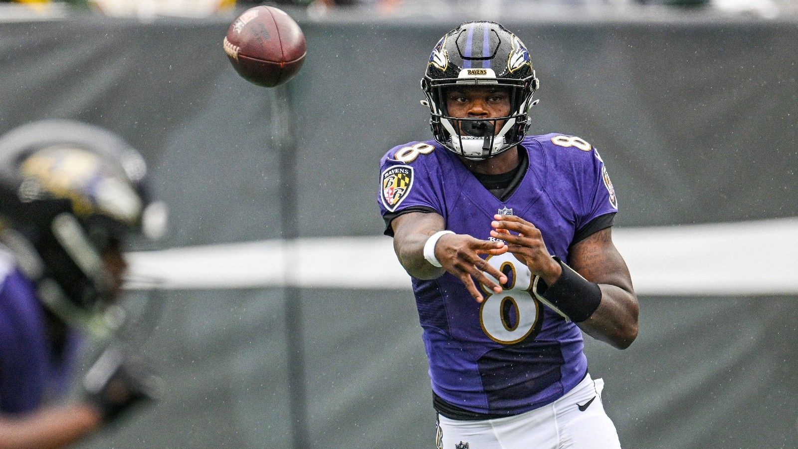 <strong>Platz 1: Lamar Jackson (Baltimore Ravens)</strong><br>Gehalt 2023: 80 Millionen Dollar<br>Setzt sich zusammen aus: Grundgehalt 7,5 Mio. + Signing Bonus 72,5 Mio.