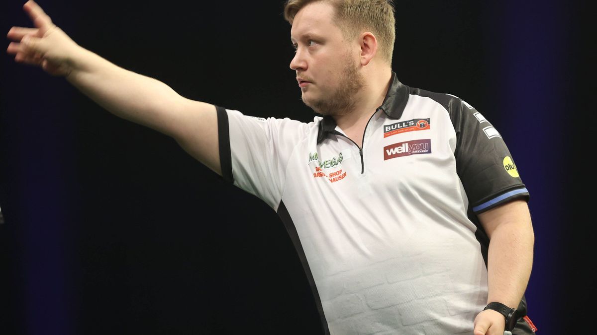 Darts Grand Slam Martin Schindler during the 2024 Grand Slam of Darts at Aldersley Leisure Village, Wolverhampton, United Kingdom on 10 November 2024. Wolverhampton Aldersley Leisure Village Midlan...