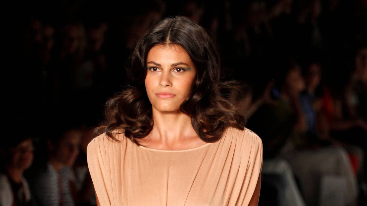 Supermodel Alisar Ailabouni 2012 bei der Mercedes Benz Fashion Week in Berlin.
