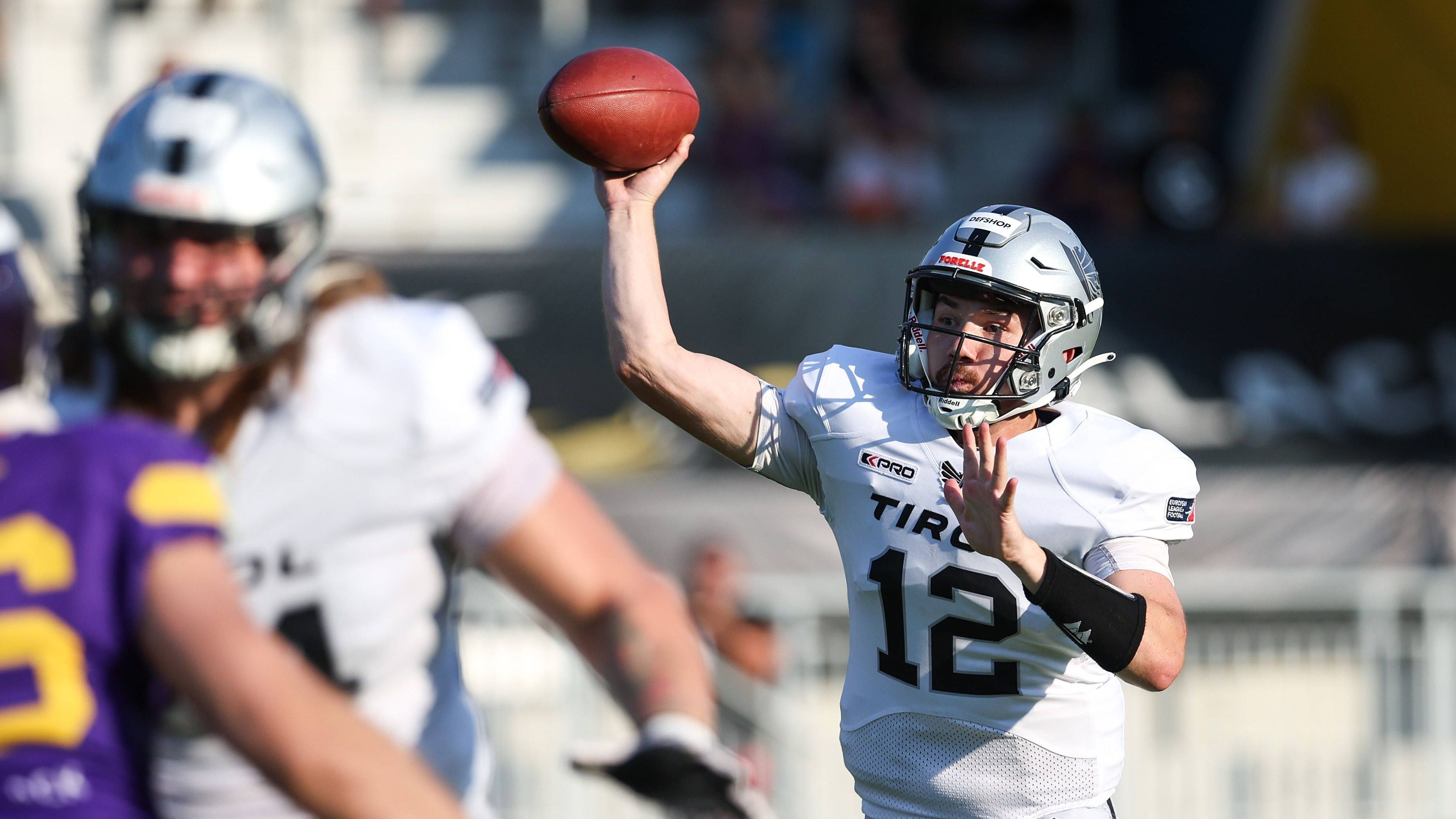 <strong>Woche zwei: Vienna Vikings vs. Raiders Tirol</strong><br>Nicht nur ein Duell zweier Top-Mannschaften, sondern auch der "Battle of Austria". Die Raiders aus der Alpen-Hauptstadt Innsbruck gegen die Vienna Vikings aus dem für Tiroler "Fernen Osten". Die Brisanz kann früh in der Saison am 1. Juni eine Richtung vorzeigen.