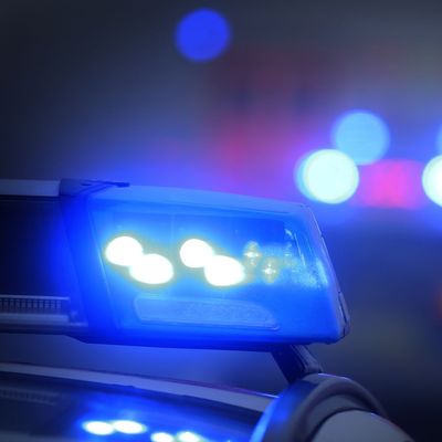Polizeiauto mit Blaulicht - Symbolbild