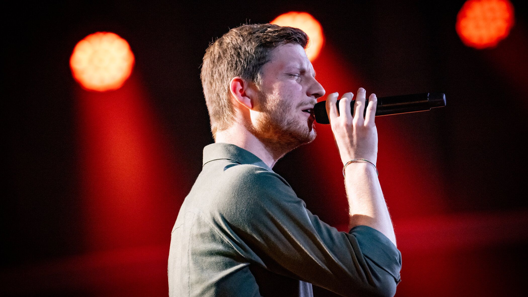 Lukas Wohllaib (26) aus Wieden in der Oberpfalz singt "Hallo Laura" von Gregory Porter - "Ich möchte mit meiner Leidenschaft für Musik möglichst viele Menschen berühren."