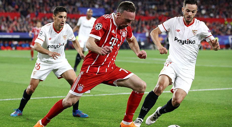 
                <strong>Franck Ribery</strong><br>
                In der Anfangsphase der "Aggressive Leader", haut dazwischen, schubst, sieht Gelb, ist unübersehbar heiß. Mit Abstrichen solide, schließt er den Konter in der 37. Minute mit ein bisschen Glück und Hilfe durch Jesus Navas zum 1:1 ab. Auch in Halbzeit zwei sehr agil und engagiert, legt das 2:1 sehr ansehnlich auf. ran-Note: 2
              