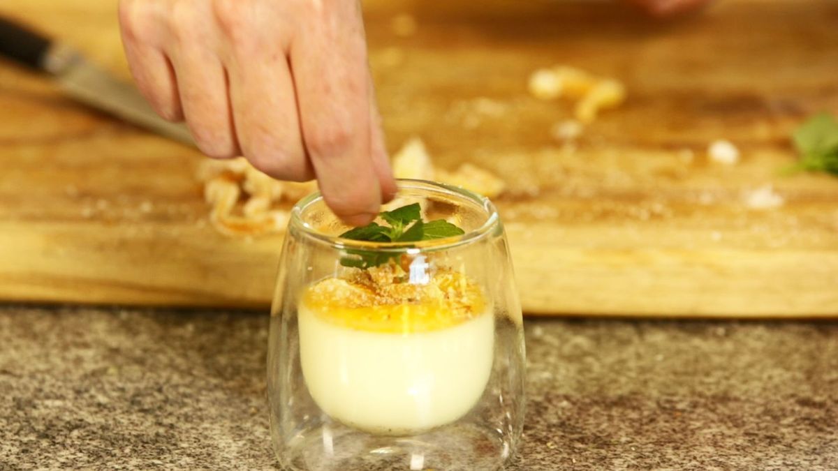 Avocadokern-Panna-Cotta