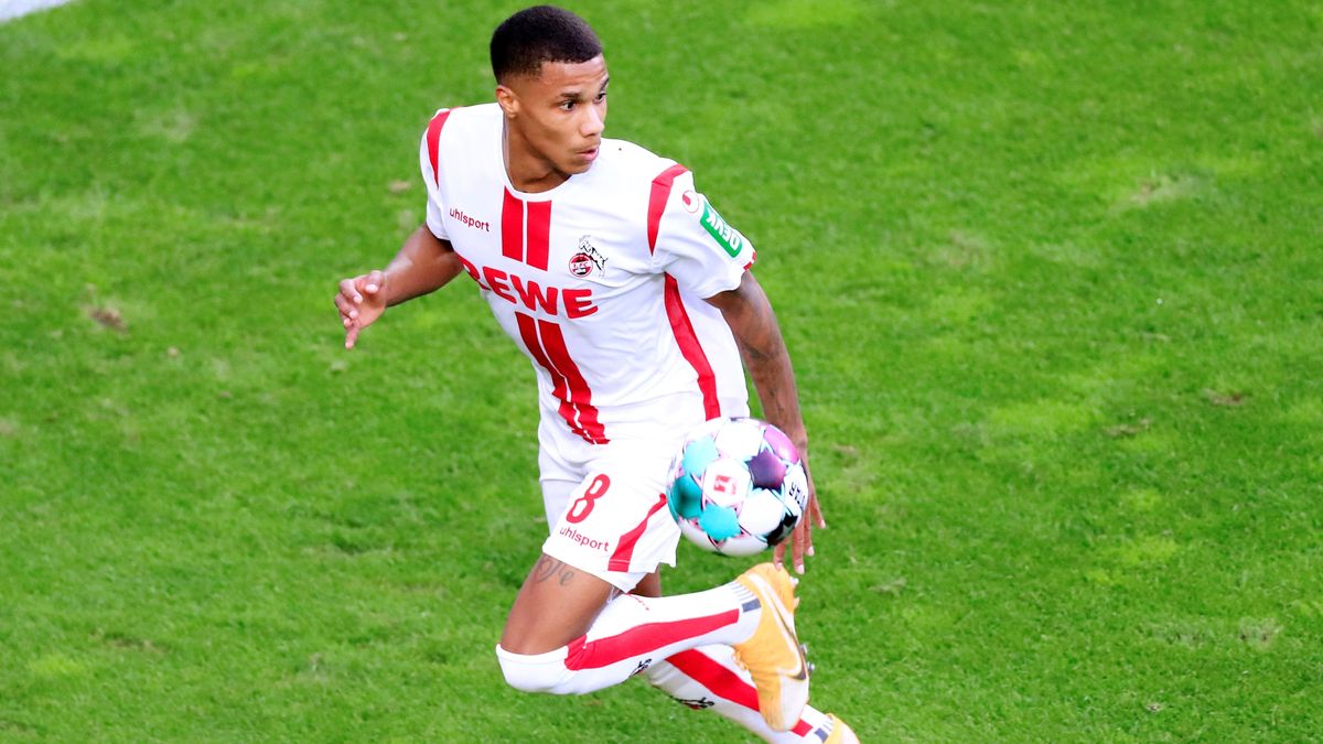 Ismail Jakobs (gegen FC Bayern)