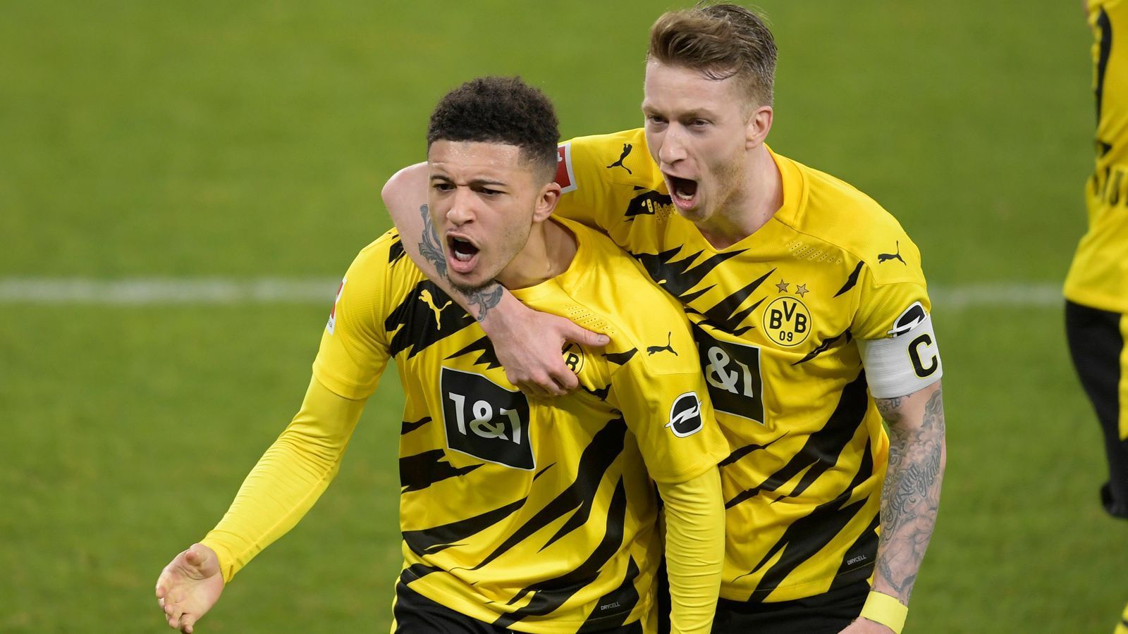 
                <strong>3. Zu wenig Breite auf den Flügelpositionen</strong><br>
                Borussia Dortmund verfügt mit Erling Haaland über einen der besten Torjäger der Welt und lässt mit nur einer Sturmspitze spielen. Selbige Variante bevorzugt der zukünftige Trainer Marco Rose bei Borussia Mönchengladbach. Umso wichtiger ist die Qualität der Flügelspieler, die die Chancen einleiten sollen. Hier verfügt Dortmund mit Jadon Sancho, Marco Reus und dem formschwankenden Thorgan Hazard über gestandene Profis. Auch das 19-jährige Talent Ansgar Knauff hat in seinen ersten sechs Pflichtspielen für den BVB überzeugt. Dennoch fehlt es auf den Außenpositionen an Breite.   
              