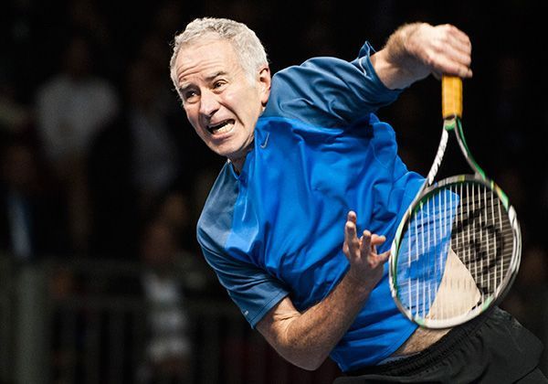 
                <strong>John-McEnroe anno 2013</strong><br>
                Deutlich ergraut mögen die Haare sein, doch auf dem Platz gibt der ehemalige Weltklasse-Spieler John McEnroe immer noch alles.
              