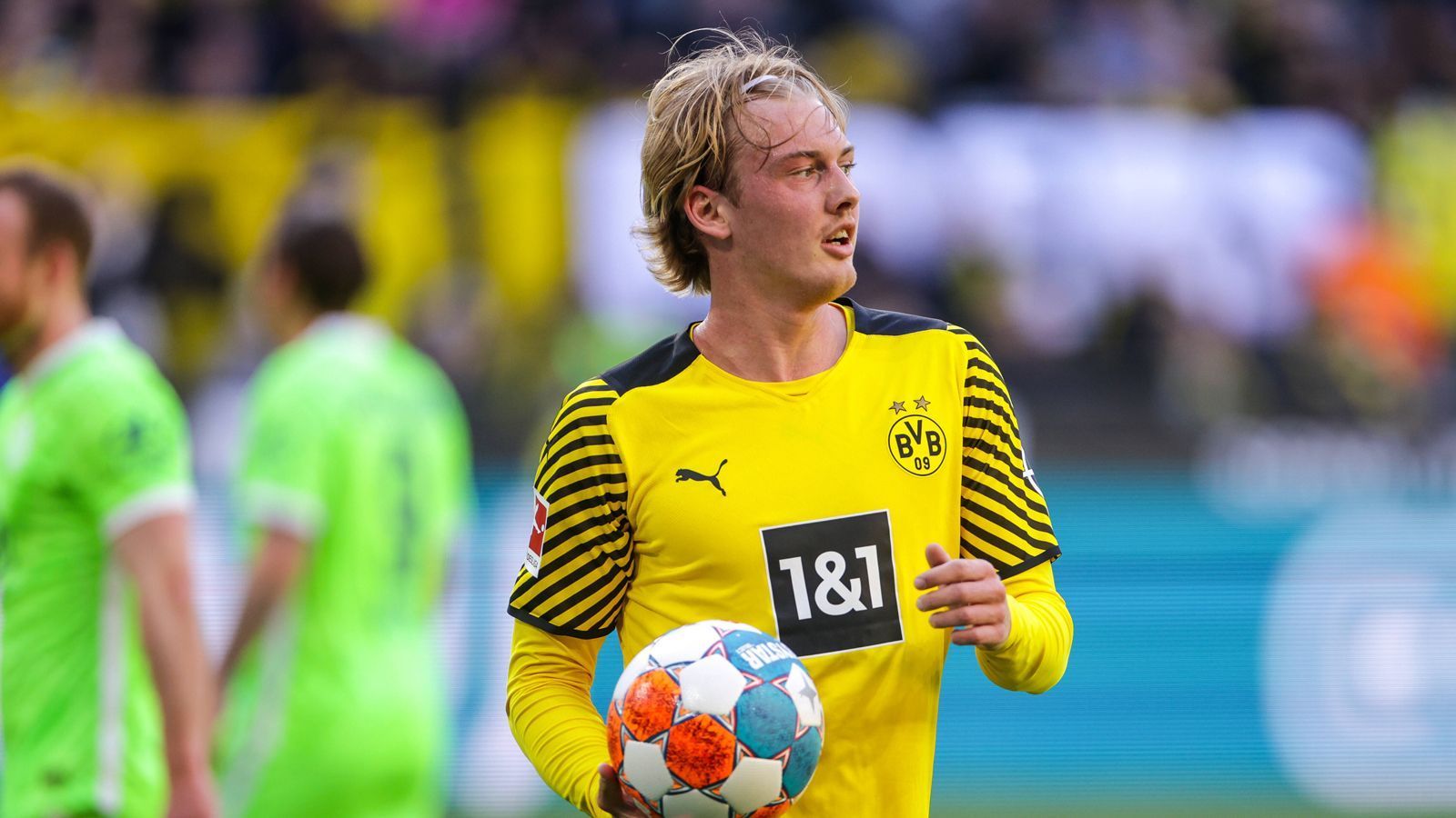 
                <strong>Platz 10 (geteilt): Julian Brandt (kam von Bayer Leverkusen)</strong><br>
                &#x2022; Saison: 2019/2020<br>&#x2022; Ablösesumme: 25 Millionen Euro<br>&#x2022; Spiele/Tore/Assists für den BVB: 123/18/25<br>&#x2022; Aktueller Verein: Borussia Dortmund<br>
              