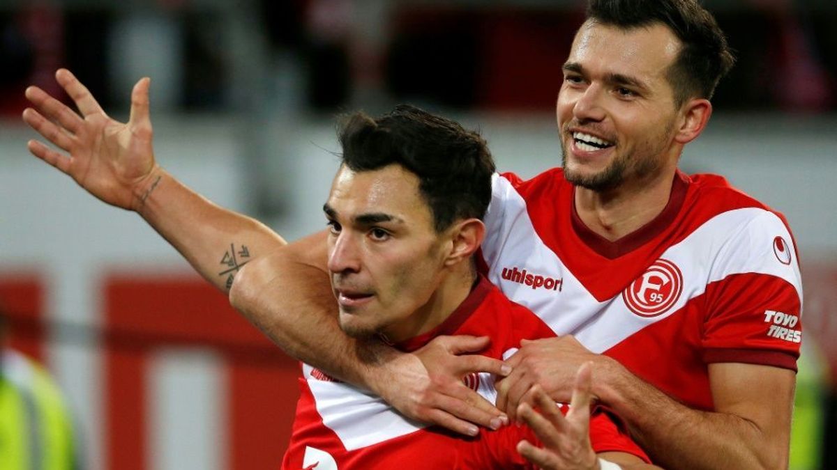 Ayhan (l.) und Stöger durften gegen Gladbach jubeln