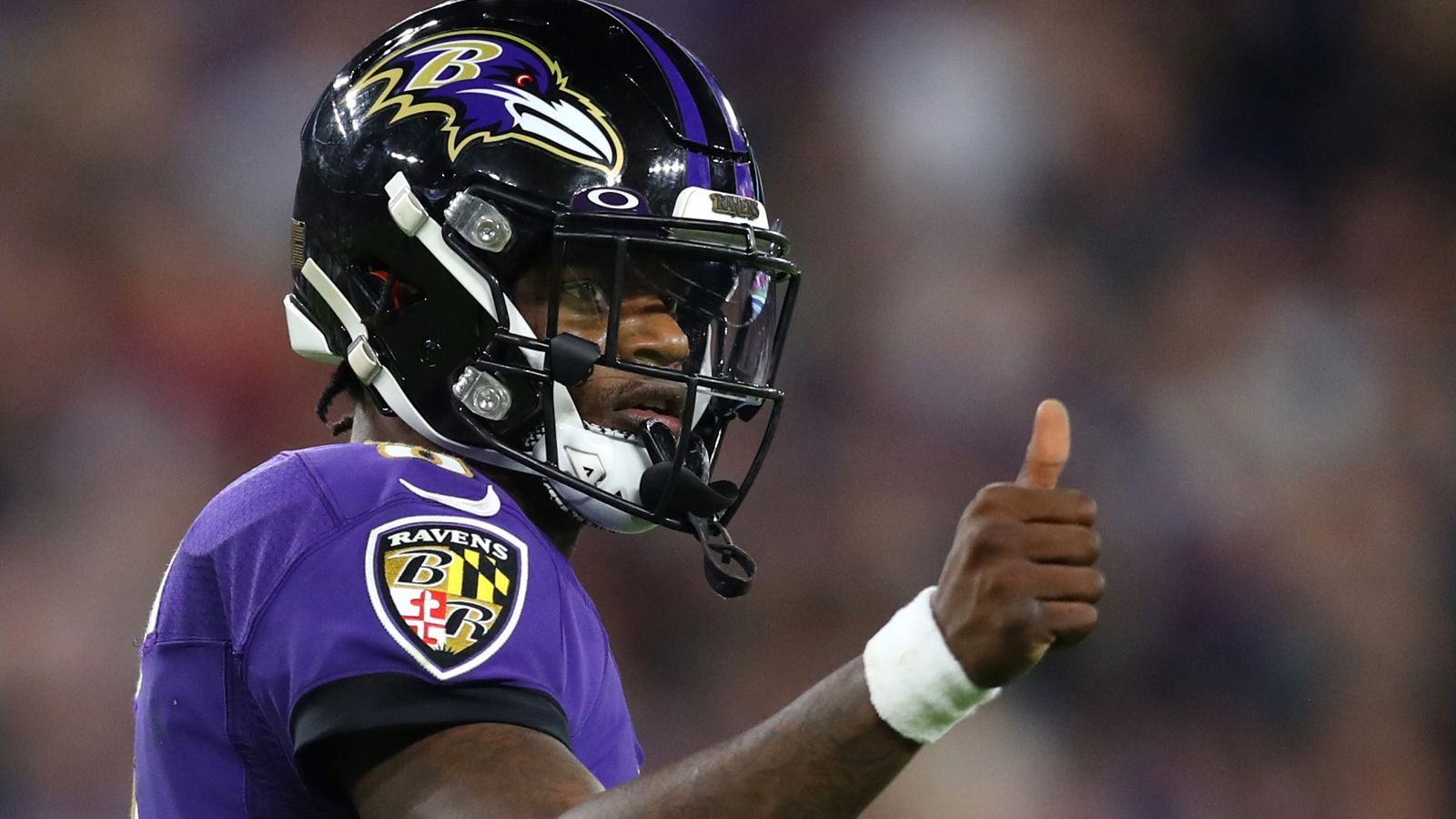 <strong>Baltimore Ravens: Lamar Jackson</strong><br>Wird Free Agent: 2028<br>Vertragslaufzeit: 5 Jahre<br>Vertragsvolumen: 260 Millionen<br>Garantierte Summe: 185 Millionen