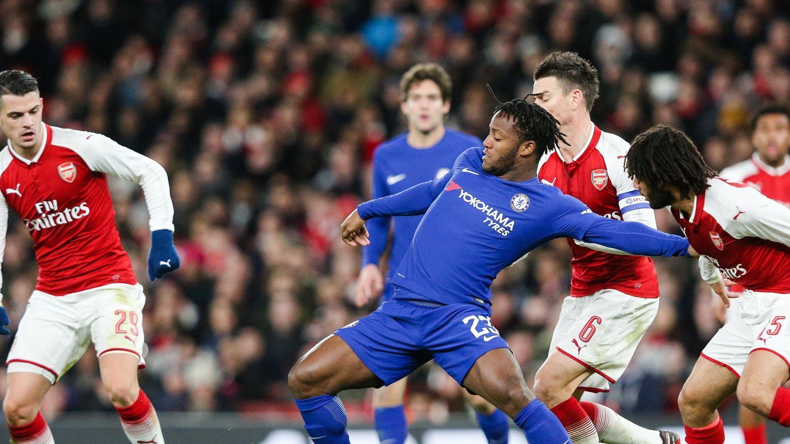 
                <strong>Premier League 2018/19: Die Highlights des Spielplans</strong><br>
                Ja, der Saisonauftakt hat es in sich für die Gunners: Am Wochenende 18. August tritt Arsenal zum Londoner Derby beim FC Chelsea an. Das Rückspiel findet am 19. Januar statt.
              