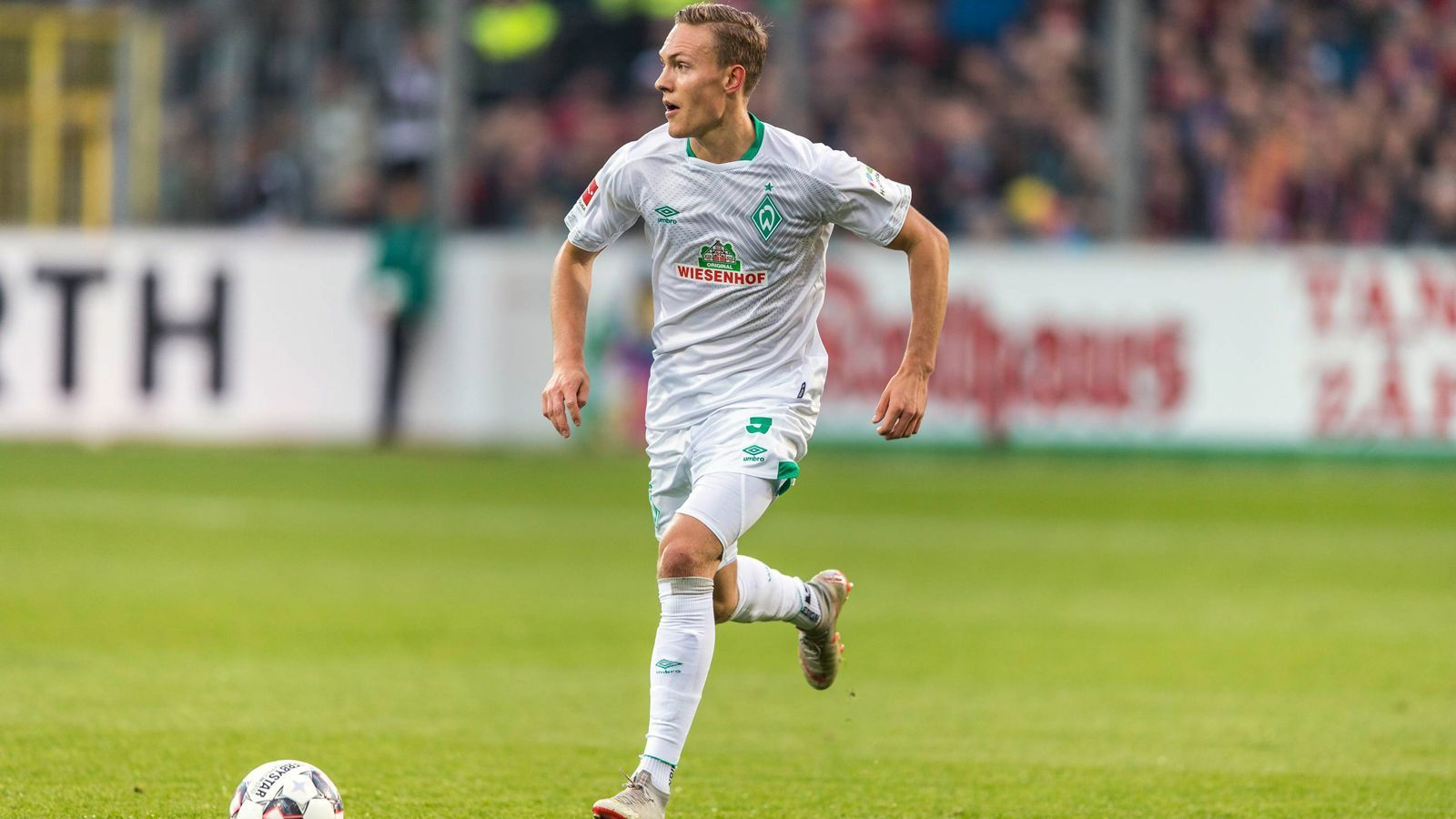 
                <strong>Platz 7 - Schweden</strong><br>
                Anteil der Einsatzminuten: 2,4 ProzentSpieler dieser Nation mit den meisten Bundesliga-Einsätzen 2018/19: Ludwig Augustinsson (elf Einsätze/Werder Bremen)
              