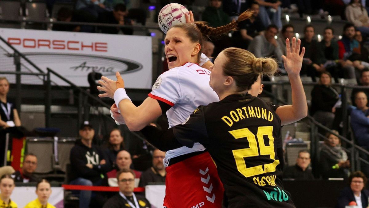 Xenia Smits für Ludwigsburg am Ball