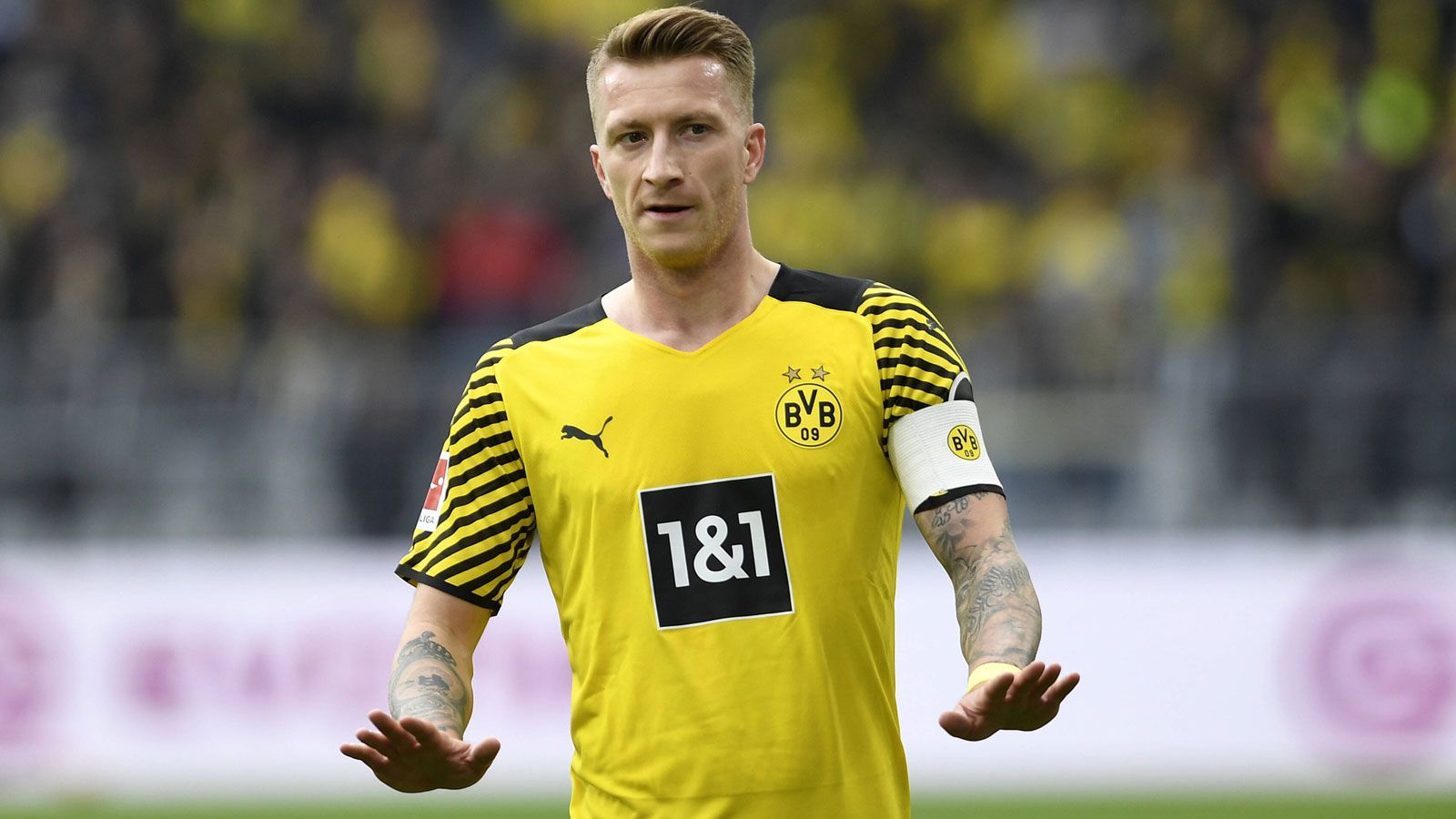 
                <strong>Marco Reus</strong><br>
                Mit der ersten Ballberührung erzielt er ein Traumtor, besser kann man nicht in eine Partie starten. Danach nicht ganz so auffällig wie Brandt, aber stets darum bemüht, die Dortmunder Offensive anzukurbeln. ran-Note: 3
              