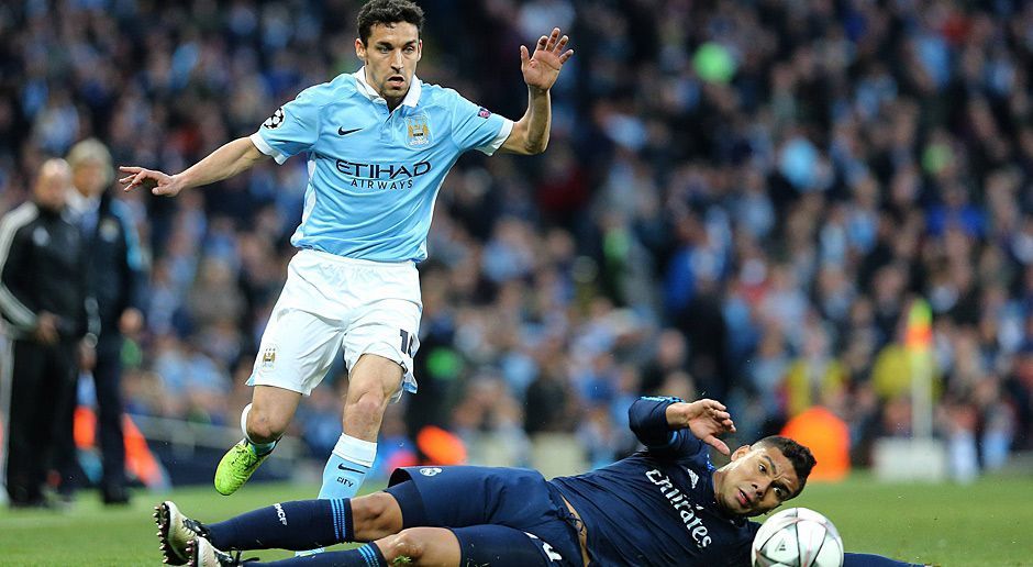 
                <strong>Jesus Navas</strong><br>
                Jesus Navas: Mit einigen schlechten Hereingaben in der Anfangsphase. Auch im weiteren Spielverlauf mehr oder weniger wirkungslos. Durfte eine Viertelstunde vor Schluss runter. ran-Note: 4
              