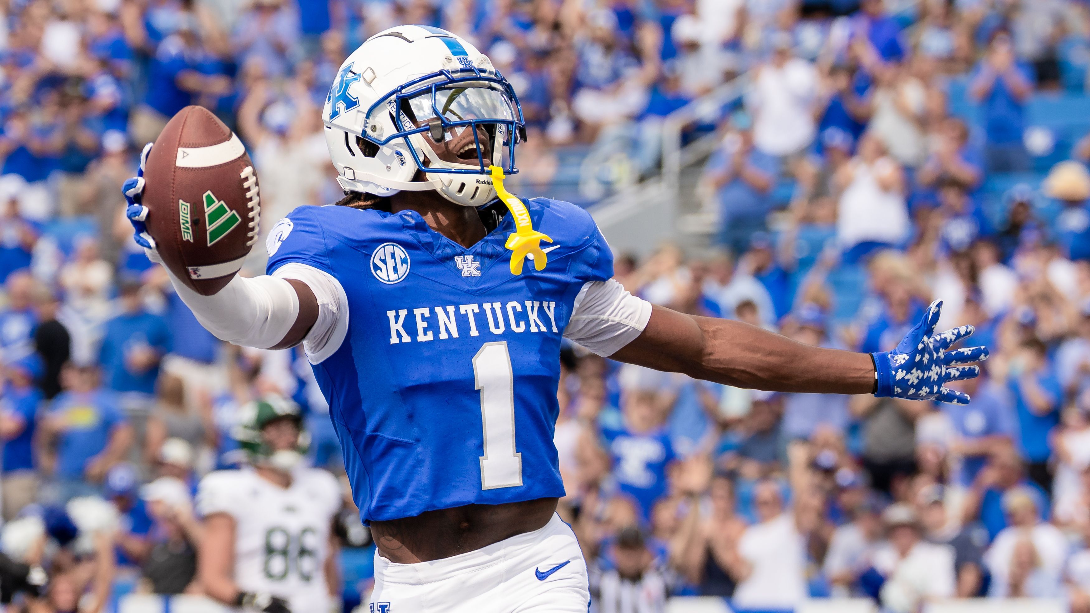 <strong>University of Kentucky</strong><br>NFL:<br>- Maxwell Hairston (Bills; Bild)<br>- Deone Walker (Bills)<br>NBA:<br>- Koby Brea (Warriors, zu den Suns getradet)<br>- Amari Williams (Magic, zu den Celtics getradet)