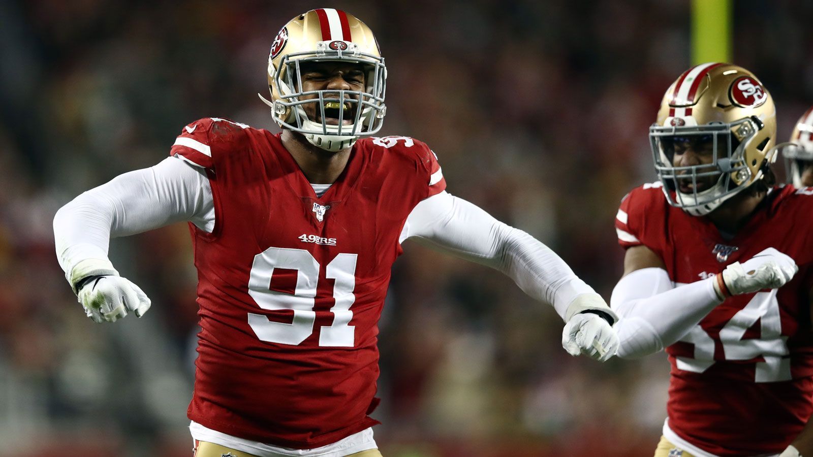 
                <strong>Arik Armstead (San Francisco 49ers)</strong><br>
                Wenn es um den Pass Rush der 49ers geht, ist häufig nur der Name Nick Bosa oder DeForest Buckner zu hören. Arik Armstead darf dabei keinesfalls untergehen. Der Pass Rusher brachte den gegnerischen Quarterback 2019 ganze zehn Mal zu Boden und forcierte dabei zwei Fumbles. Seine insgesamt 54 Tackles sind ein absoluter Top Wert unter Defensive Ends. Übrigens: In allen genannten Statistiken weist Armstead sogar bessere Zahlen als Bosa auf. 
              