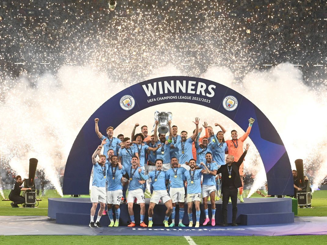 Die Champions-League-Sieger von Manchester City treten gegen den Europa-League-Champion aus Sevilla an