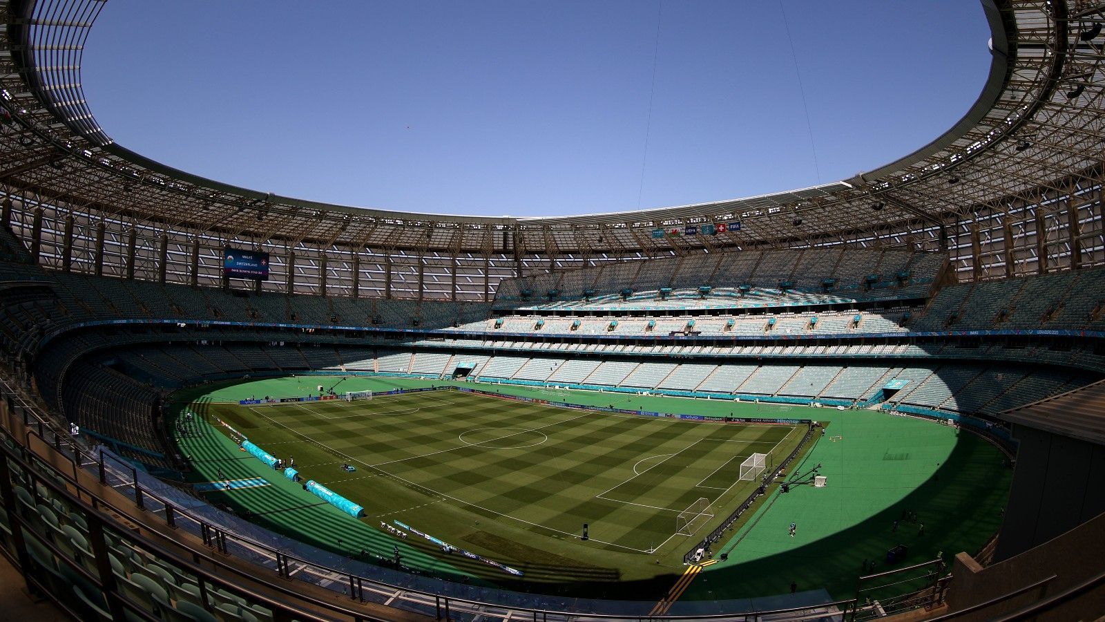 
                <strong>Olympiastadion Baku</strong><br>
                Erlaubt sind 50 Prozent Stadionauslastung, was 30.000 Menschen entsprechen würde. Vor Ort sind aber wohl nur circa 10.000 Fans.
              