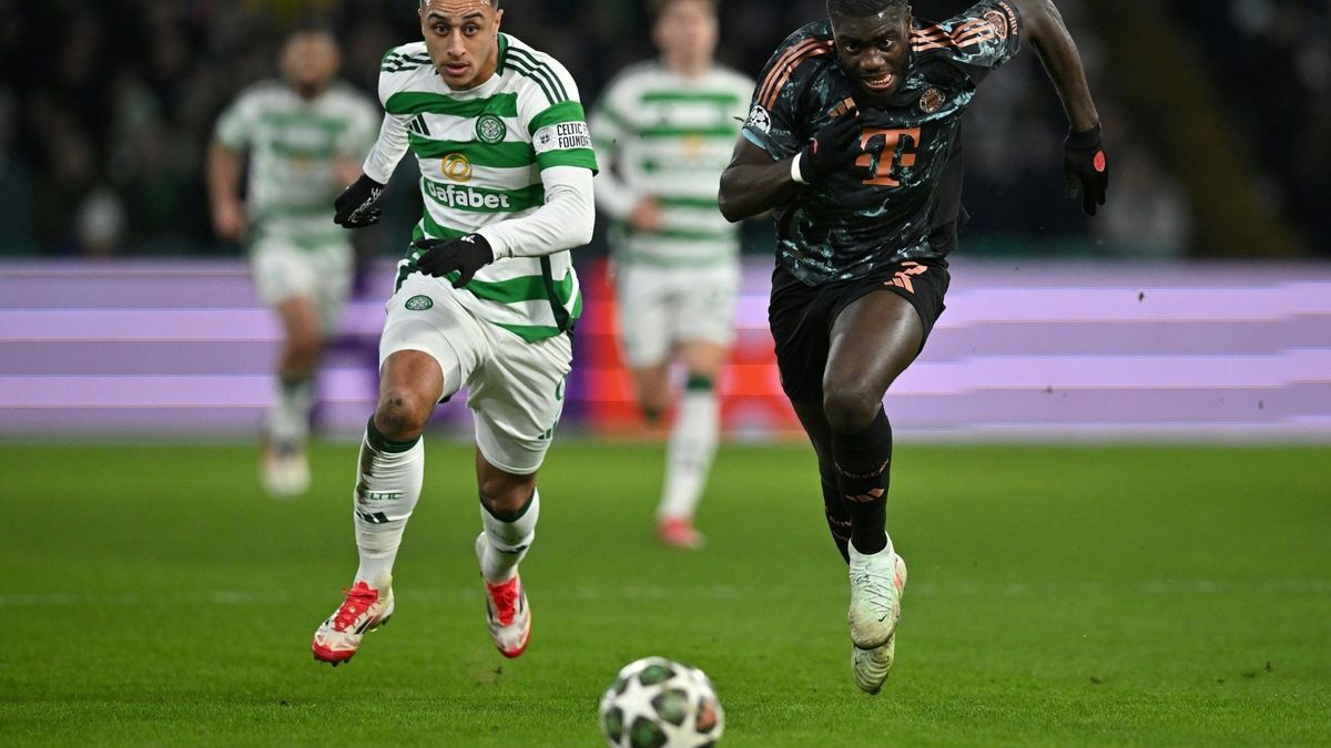 Adam Idah (l.) traf für Celtic