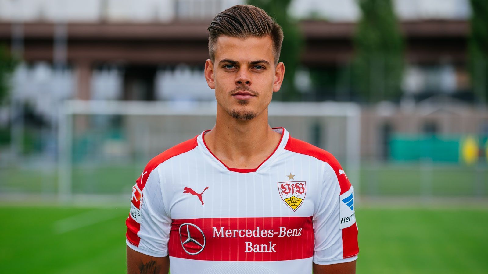 
                <strong>Jan Kliment (VfB Stuttgart)</strong><br>
                Außenbandanriss im Knie Verletzt seit 3. April 2018Prognose: Kliment fällt voraussichtlich bis Ende des Jahres aus.
              