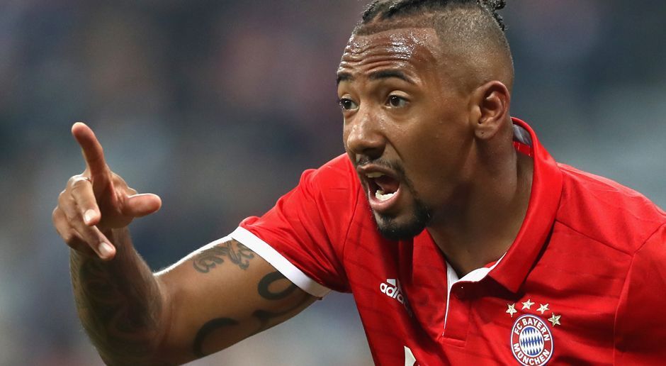 
                <strong>Jerome Boateng</strong><br>
                Jerome Boateng: Zu Beginn noch stabil, lässt er sich beim 1:1 von Azmoun mit einem Haken ins Kino schicken. Kurz nach Wiederanpfiff verschuldet er nach einem eigenen verpatzten Klärungsversuch einen Elfmeter und hat noch Glück, nicht vom Platz zu fliegen. In der 58. Minuten ist der Albtraum-Abend perfekt, als Boateng wegen einer Verletzung raus muss. ran-Note: 5-
              