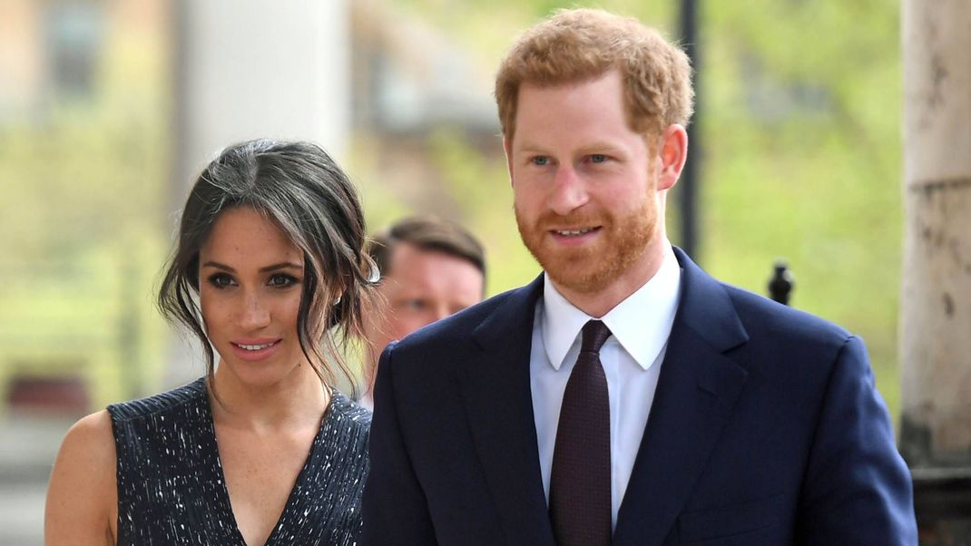 Neue Pläne im Hause Sussex? Gerüchten zufolge wollen Harry und Meghan nach Hollywood ziehen. Alle Infos dazu gibt es hier!