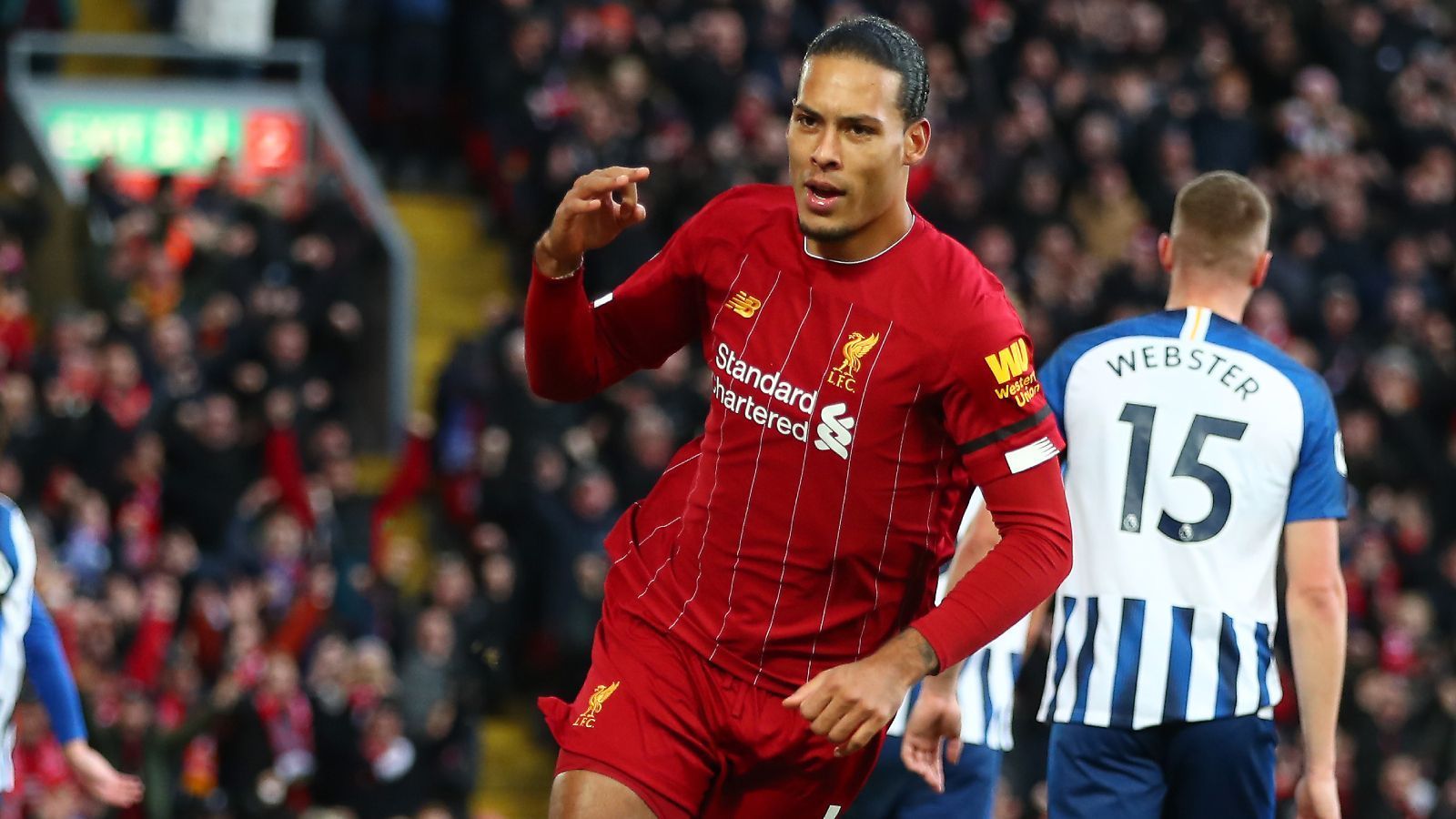 
                <strong>Virgil van Dijk (FC Liverpool) </strong><br>
                Bei de Ligts Landsmann und Abwehrpartner in der Nationalmannschaft lief es auch über den Sommer hinaus bestens. In Liverpool hat sich Virgil van Dijk zum unverzichtbaren Baustein in der Defensive entwickelt. Entsprechend groß war sein Anteil auch an den Triumphen in der Champions League, im Supercup und der Klub-WM. In gesamten Kalenderjahr 2019 verpasste der 1,93-Meter-Recke in der Premier League keine einzige Minute. In der Champions League fehlte der Niederländer nur im Hinspiel gegen die Bayern wegen einer Gelbsperre. Durch seine Kopfballstärke kann er zudem auch regelmäßig als Torschütze glänzen. Von der UEFA wurde er bereits zum Spieler des Jahres gewählt und bei der Weltfußballer-Wahl erreichte der Abwehrspieler den dritten Platz hinter Lionel Messi und Cristiano Ronaldo.
              