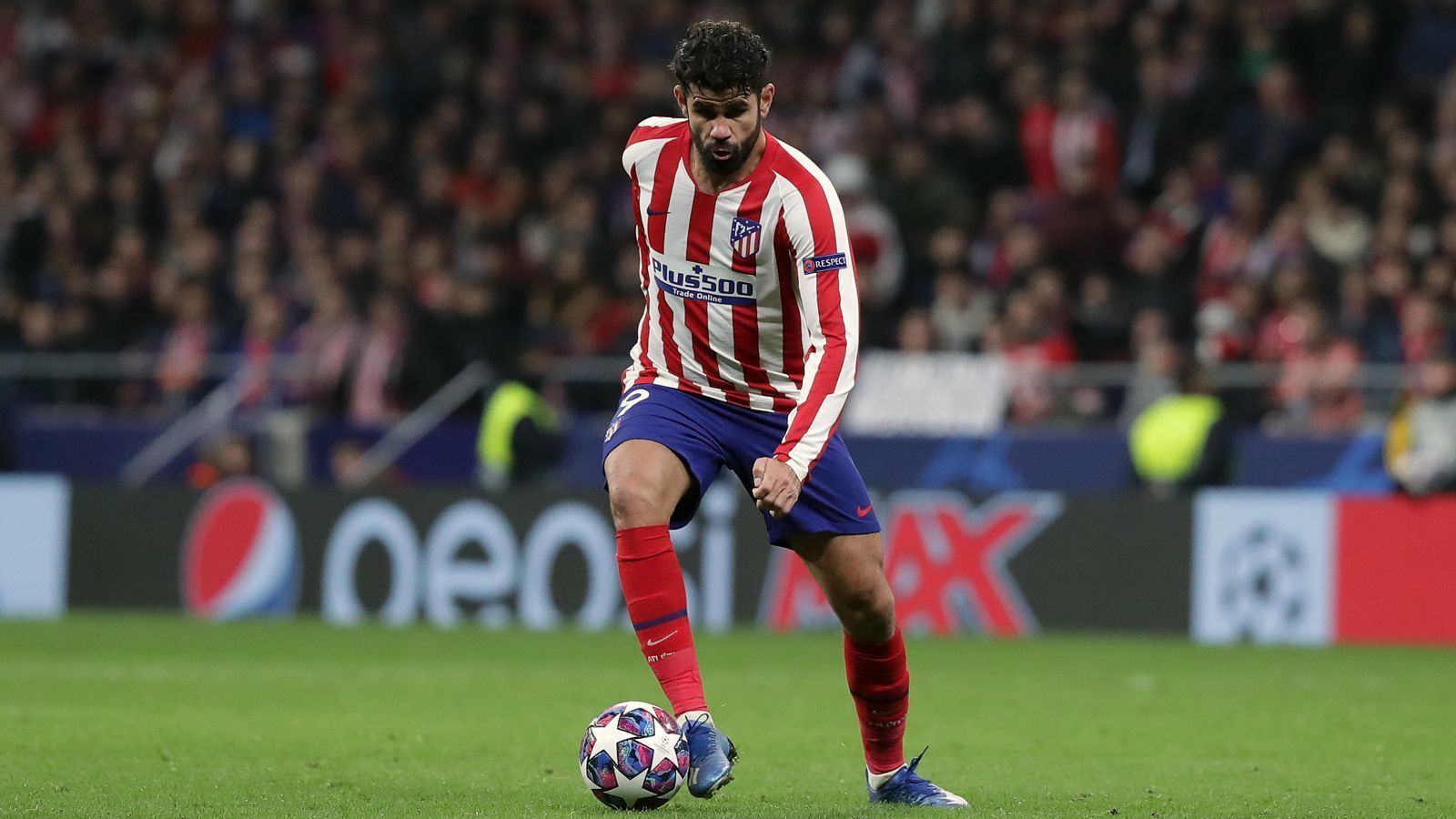 
                <strong>Platz 3 - Diego Costa</strong><br>
                Wochengehalt: 300.000 EuroVertrag bis: 2021
              