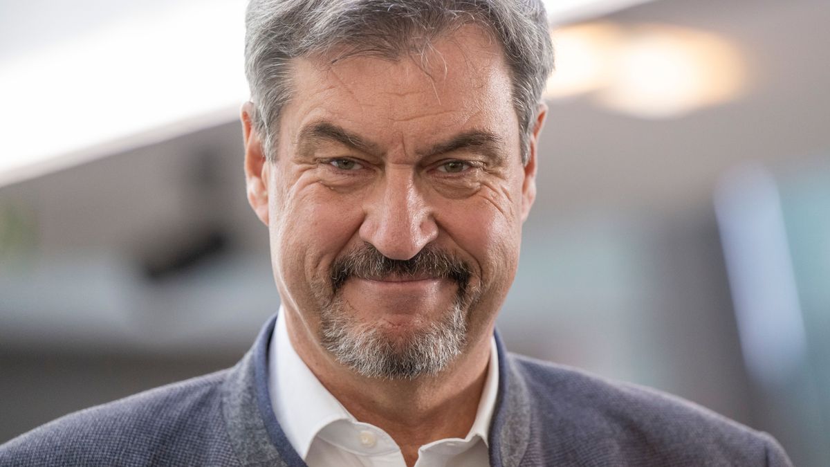 Markus Söder, Vorsitzender der CSU, nimmt nach der Sitzung des CSU-Vorstand an einer Pressekonferenz ins der Landesleitung der Partei teil.