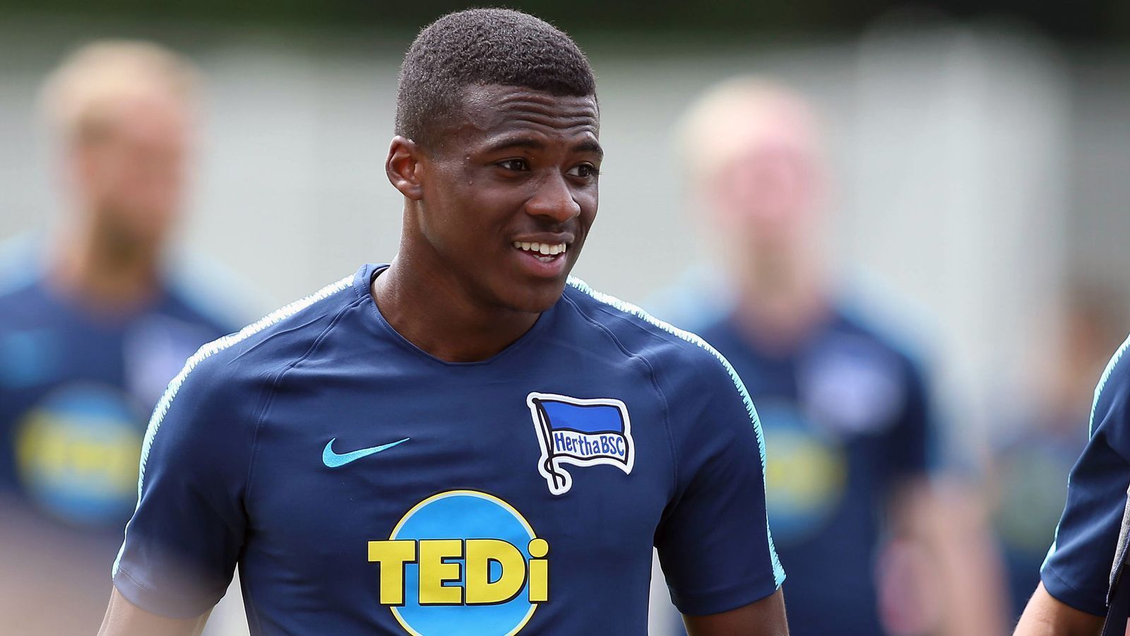 
                <strong>Javairo Dilrosun (Hertha BSC)</strong><br>
                Position: LinksaußenAlter: 20 JahreNationalität: Niederlande
              