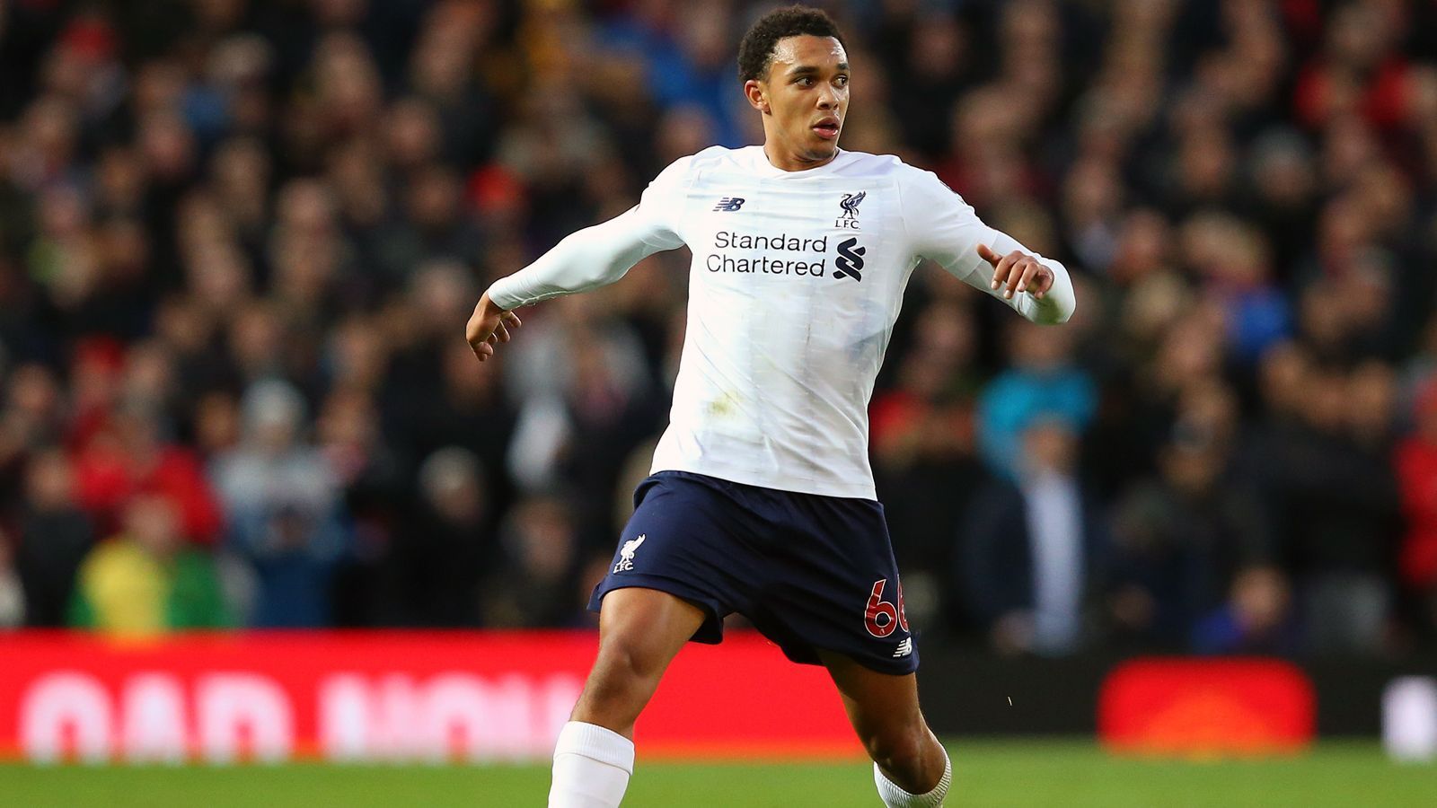 
                <strong>Trent Alexander-Arnold (FC Liverpool)</strong><br>
                Position: AbwehrAlter: 21 JahreNationalität: England
              