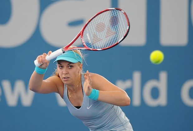 
                <strong>Sabine Lisicki</strong><br>
                Die Wimbledon-Finalistin von 2013 holte im Fed-Cup-Endspiel 2014 gegen die Tschechinnen gemeinsam mit Julia Görges im Doppel den Ehrenpunkt und sicherte sich mit der ehemaligen Weltranglisten-Ersten Martina Hingis vor einigen Wochen den Doppel-Titel in Brisbane.
              