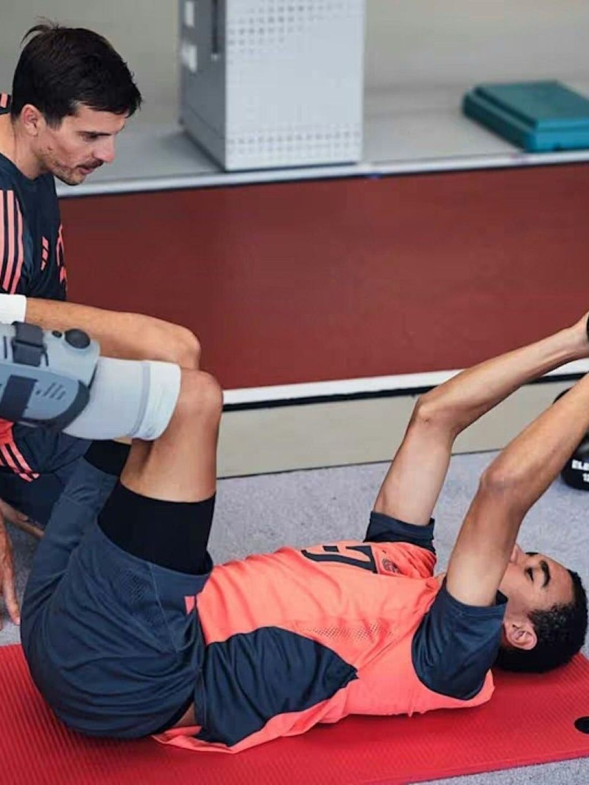 Musiala im Fitnessraum an der Säbener Straße