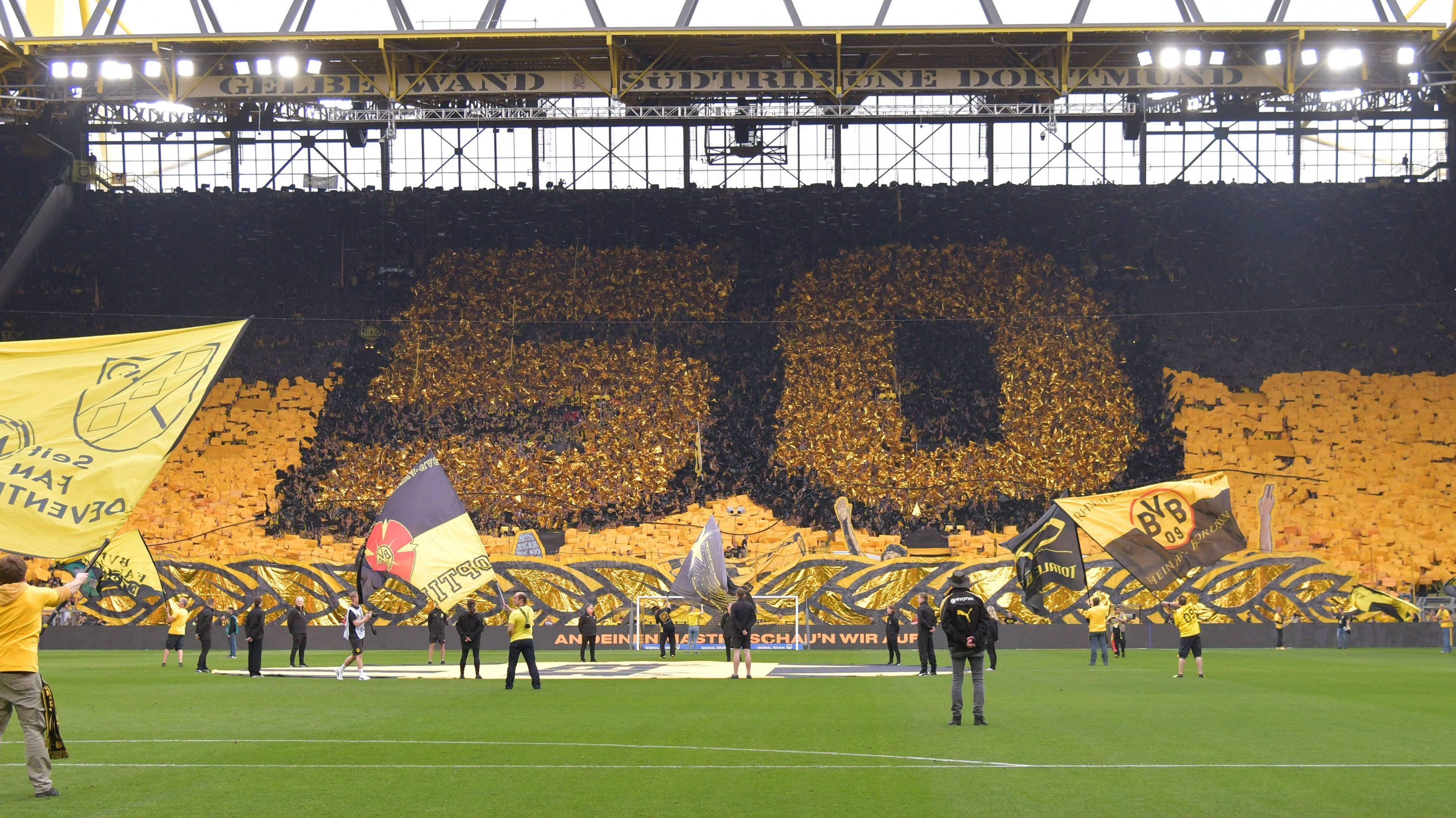 <strong>BVB: Die Geburtstags-Choreo in Bildern</strong>