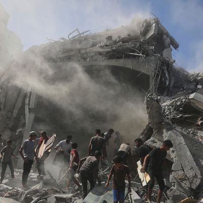 Nach israelischen Angriffen herrscht in Gaza erneut Zerstörung – palästinensische Stellen melden viele Todesopfer.