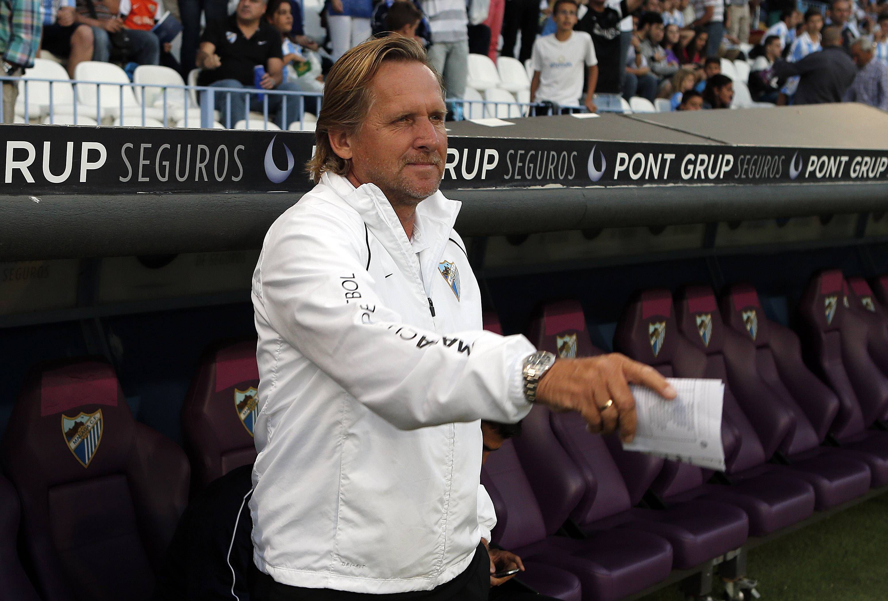 
                <strong>Bernd Schuster</strong><br>
                Bernd Schuster gewann 2008 als Trainer von Real Madrid die spanische Meisterschaft und den spanischen Super-Cup. Allerdings musste der gebürtige Augsburger bei seinen vergangenen beiden Vereinen (Besiktas Istanbul & FC Malaga) vorzeitig den Klub verlassen.
              