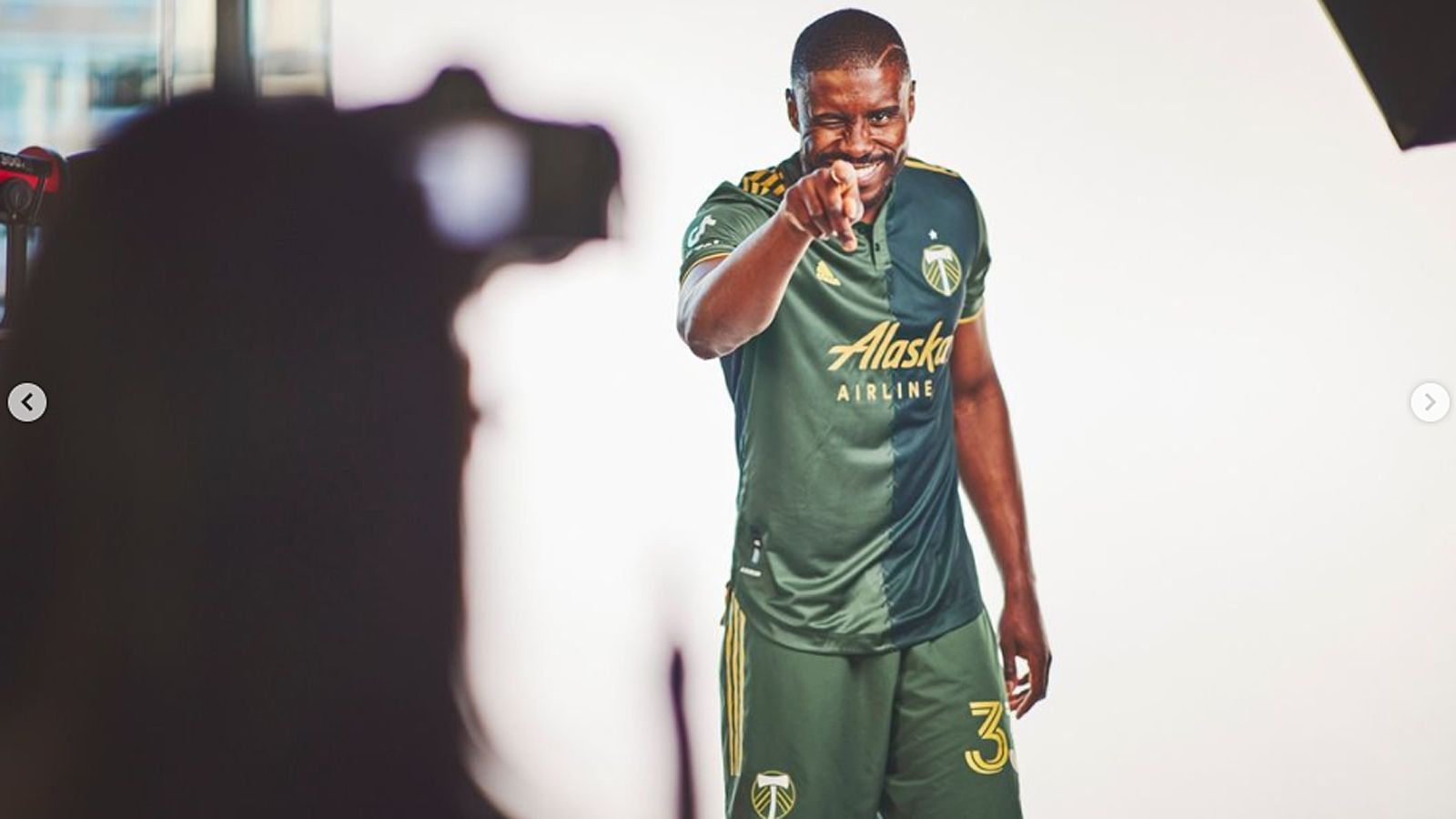 
                <strong>Portland Timbers</strong><br>
                Bei den Portland Timbers dominieren auch 2022 wieder die Farben Grün und Blau beim Trikot-Design.
              