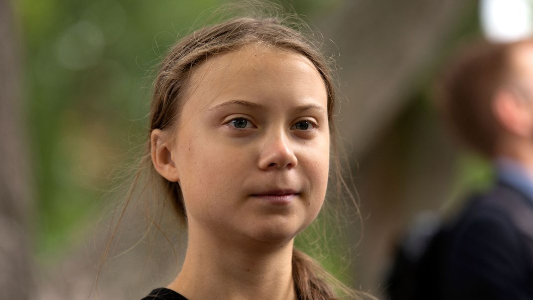 Zum Beispiel Greta Thunberg ist Asperger-Autistin. Das - so sagt sie selbst - hilft ihr auch in ihrem Kampf gegen den Klimawandel, da sie das radikaler, aber auch realistischer mache.