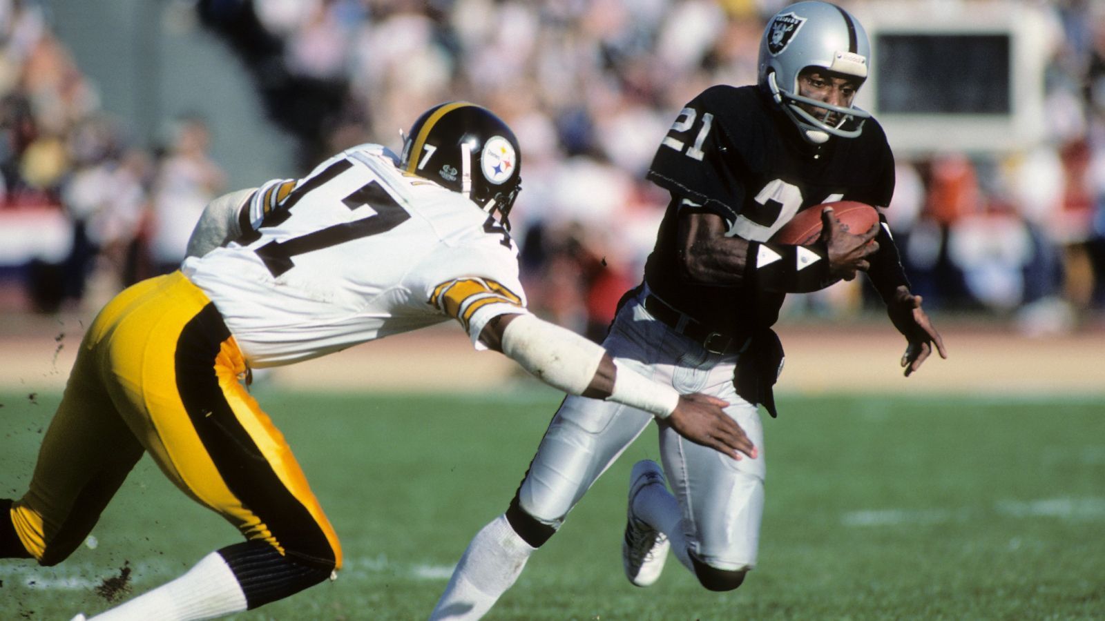 
                <strong>WR Cliff Branch</strong><br>
                &#x2022; Oakland/Los Angeles Raiders 1972 - 1985<br>
              