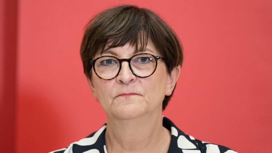 Parteichefin Esken sicherte dem Kanzler das volle Vertrauen der SPD zu.