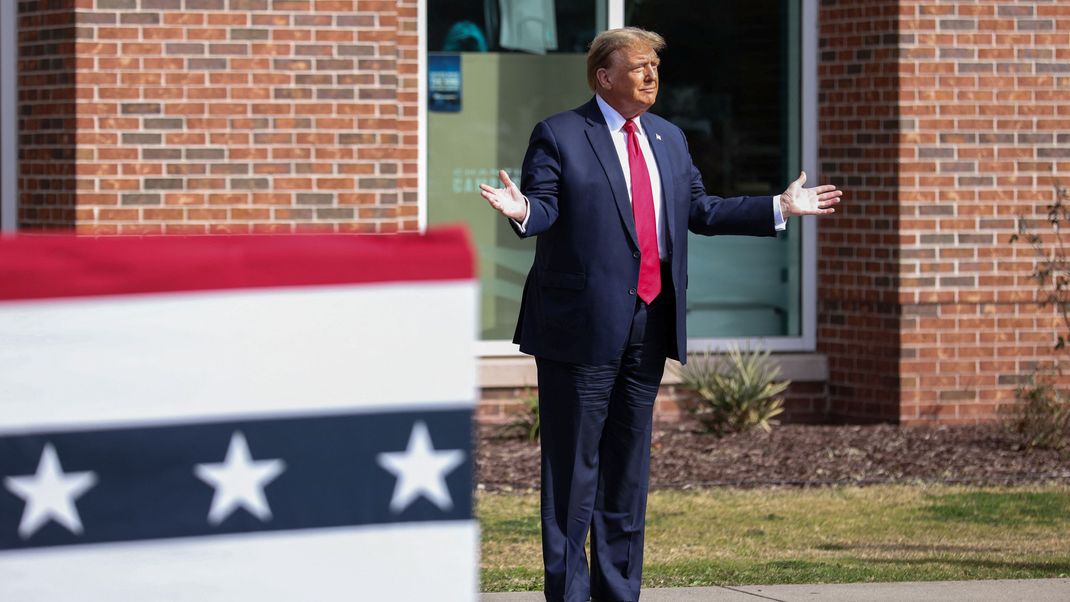 Donald Trump beharrt weiter auf seiner Immunität als US-Präsident.