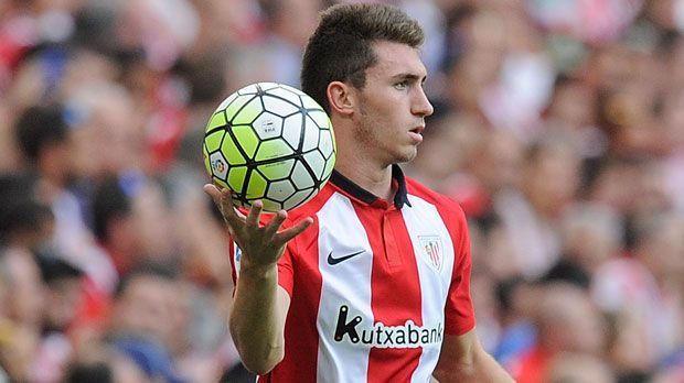 
                <strong>Aymeric Laporte (Athletic Bilbao)</strong><br>
                Aymeric Laporte: Der FC Barcelona scheint nach der Transfersperre einiges nachholen zu wollen. Angeblich lehnte Aymeric Laporte das Angebot von Manchester United ab, um zu den Katalanen zu wechseln. Im kommenden Sommer soll der 21-Jährige mutmaßlich für 47,5 Millionen Euro von Athletic Bilbao zu Barcelona wechseln. (Quelle: Daily Mirror)
              