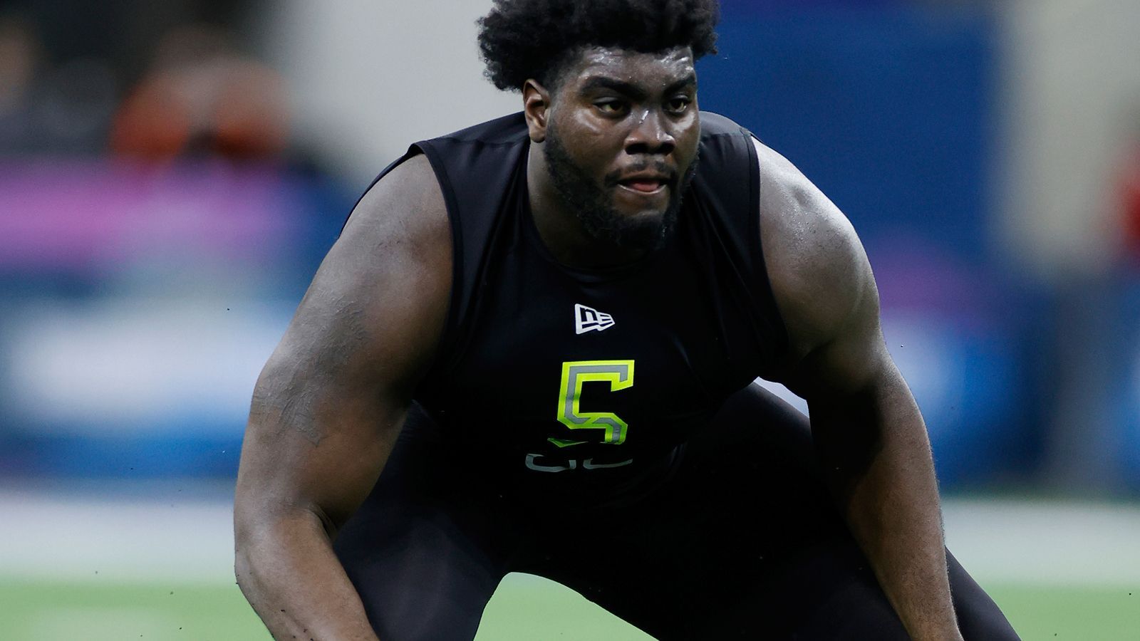 
                <strong>11 New York Jets: Mekhi Becton</strong><br>
                Offensive TackleLouisville
              